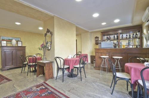 Hotel Valentini Inn Foligno Exterior photo